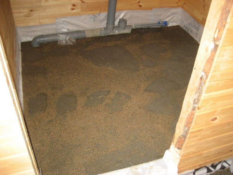 Стяжка на деревянный пол под плитку: как залить