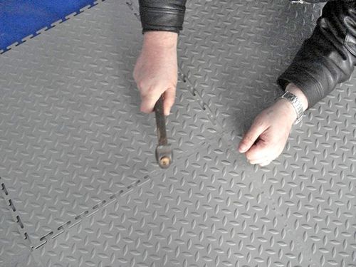 Резиновые коврики на пол гаража, защитное покрытие, силиконовый сгон для спортзала