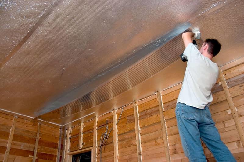 Пароизоляция для потолка — защита конструкций дома от проникновения пара