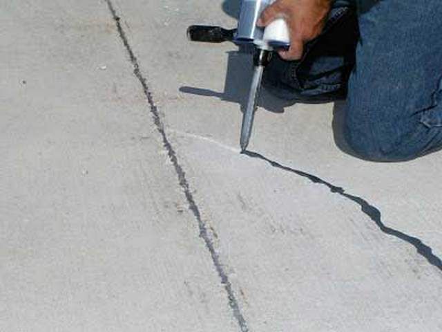 Ремонт бетонного основания - обязательное условие для качественного настила линолеума